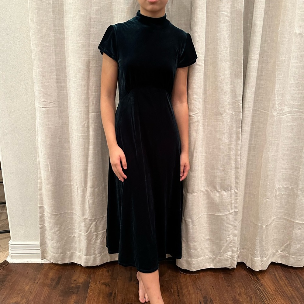 Green Velvet Antonio Melani Dress. Size 2
